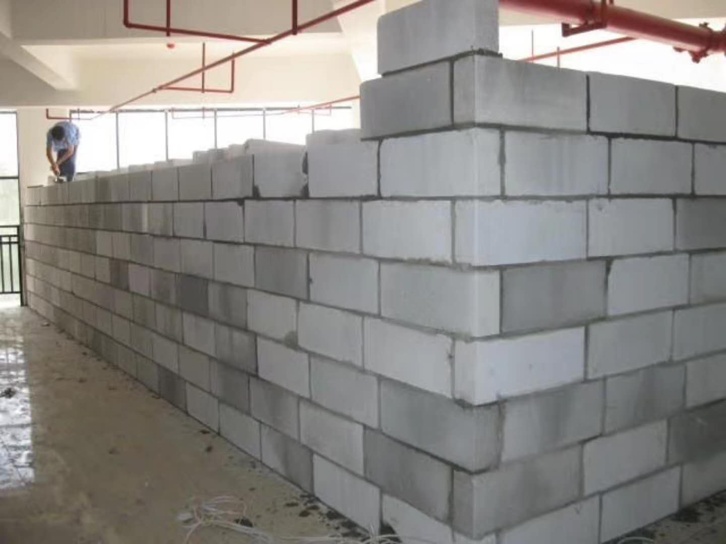 利州蒸压加气混凝土砌块承重墙静力和抗震性能的研究